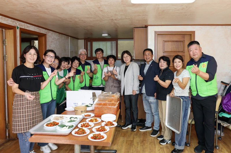 손화정 영종구청장이 영종구 장애인편의증진 기술지원센터 개소식에서 인사말을 하고 있다.