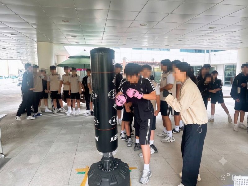 영종구청소년상담복지센터가 중학교에서 또래상담사업 ‘스트레스 타파’ 프로그램을 운영하고 있다.