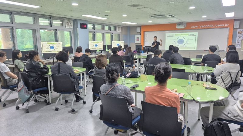 연수에 참여한 교원들이 피클볼 등 학교 현장에서 활용할 수 있는 활동을 체험하고 있다. 인천시교육청 제공
